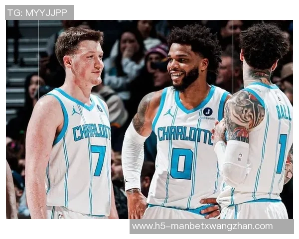 雷霆与勇士激战5月17日NBA季后赛精彩对决引发球迷热议